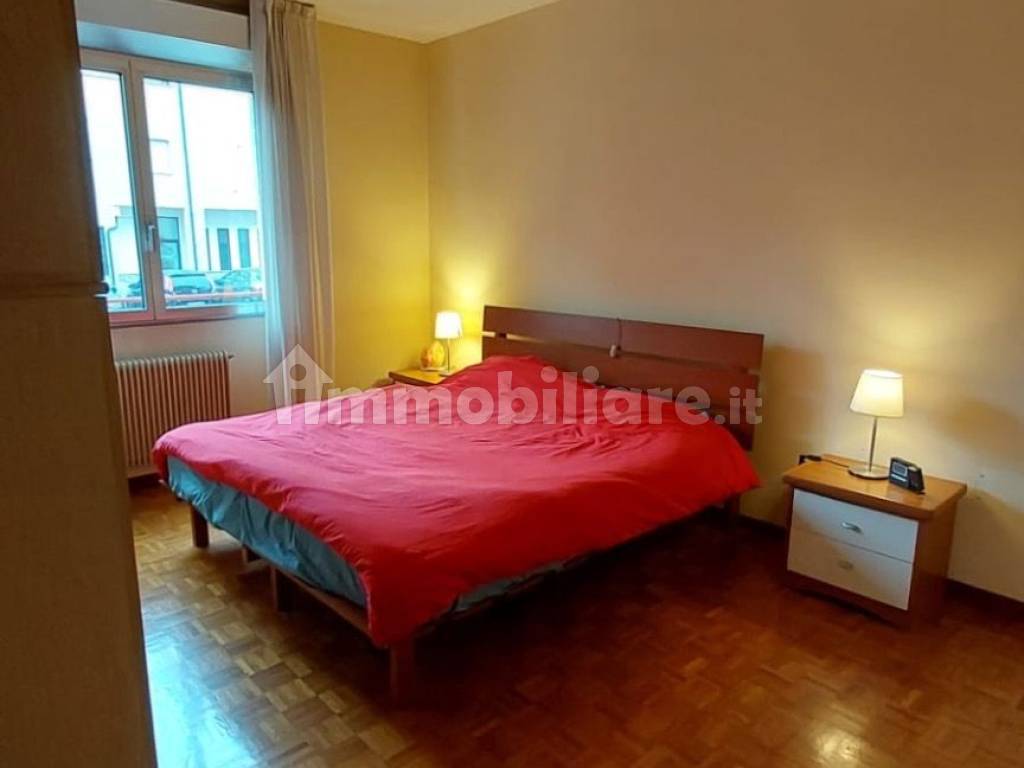 Rent Apartment Vicenza. 2room flat in viale Quintino Sella 73. Good