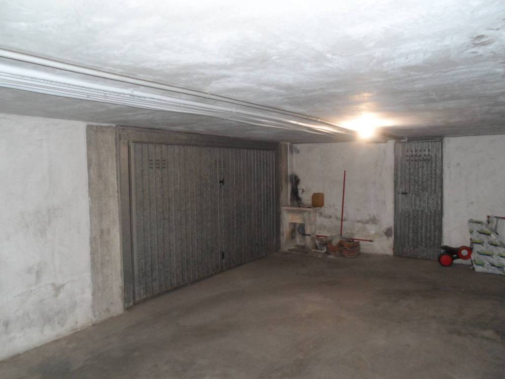 Garage - box via fratelli cervi, porto d'ascoli, san benedetto del tronto