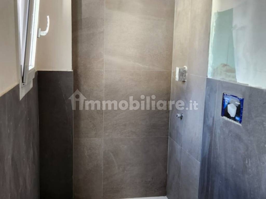 Particolare doccia bagno servizio