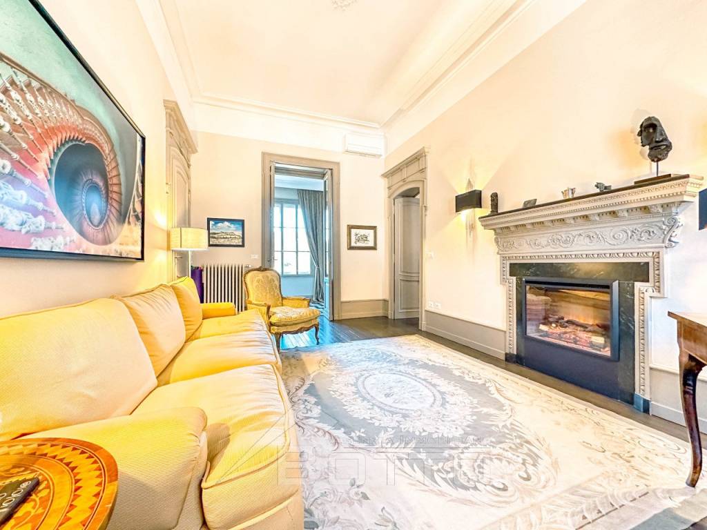 appartamento vendita borgosesia salotto6