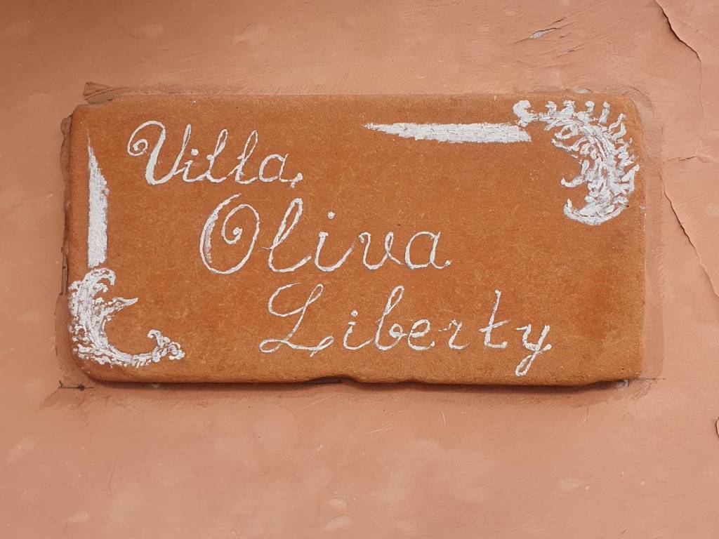 Targa Villa Oliva