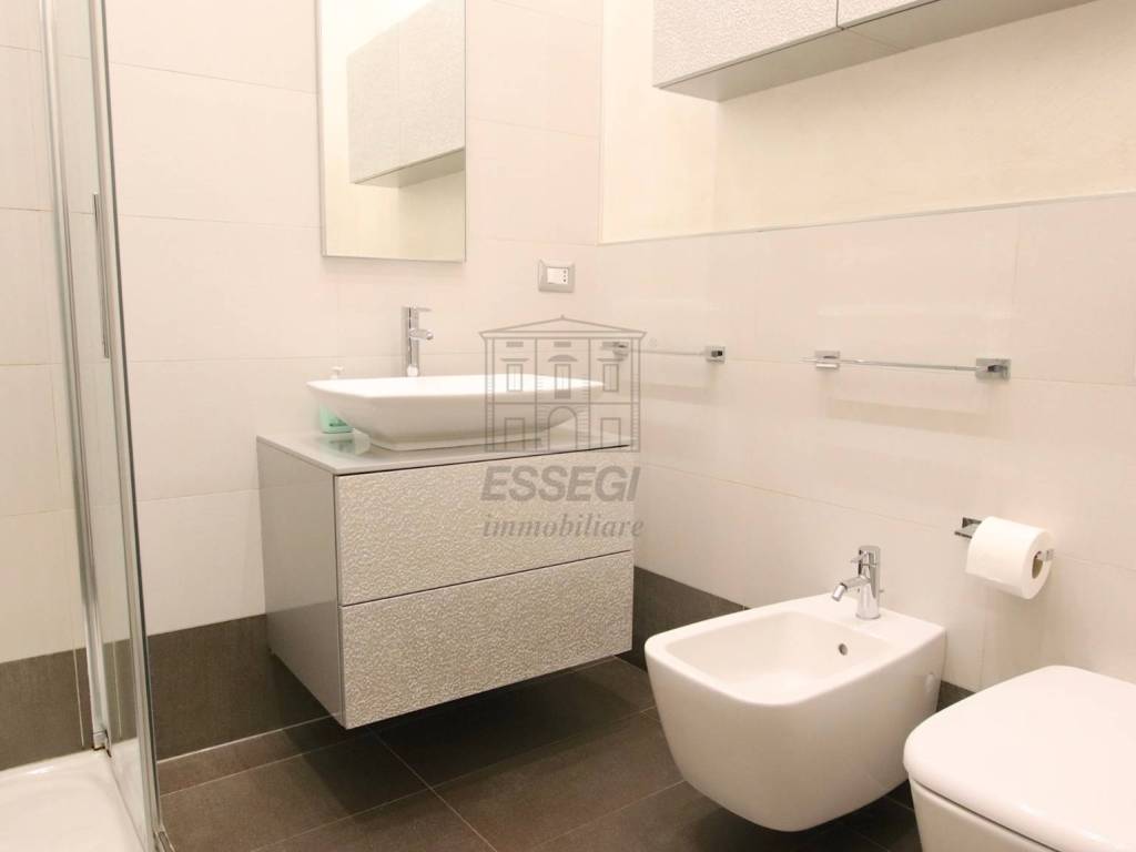 vendesi appartamento ristrutturato con terrazzoIMG