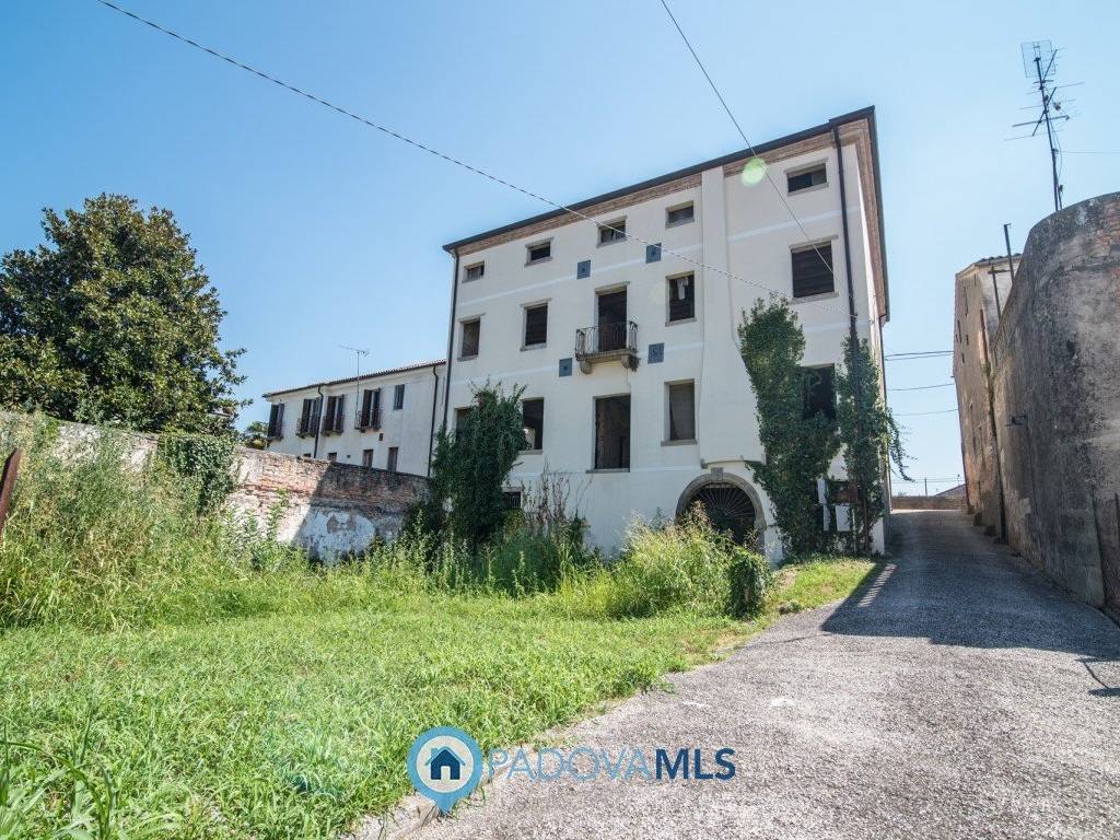 battaglia terme palazzetto storico  02