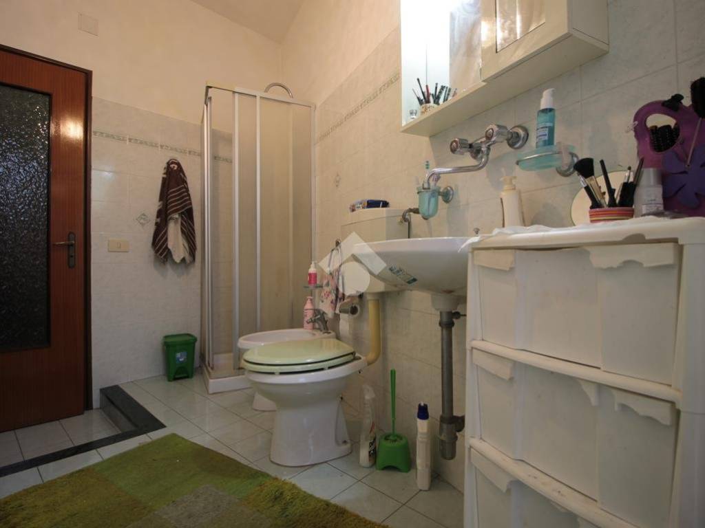 29-BAGNO DI SERVIZIO