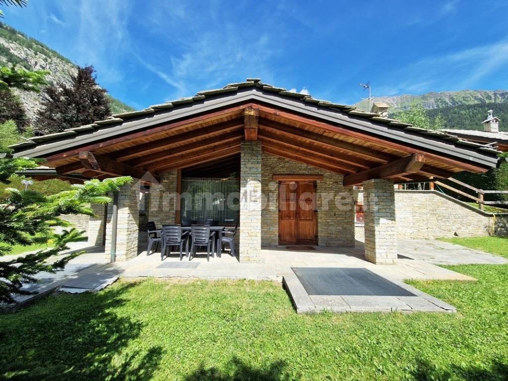 CHALET LA SAXE COURMAYEUR