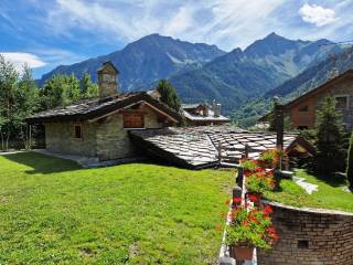 CHALET LA SAXE COURMAYEUR