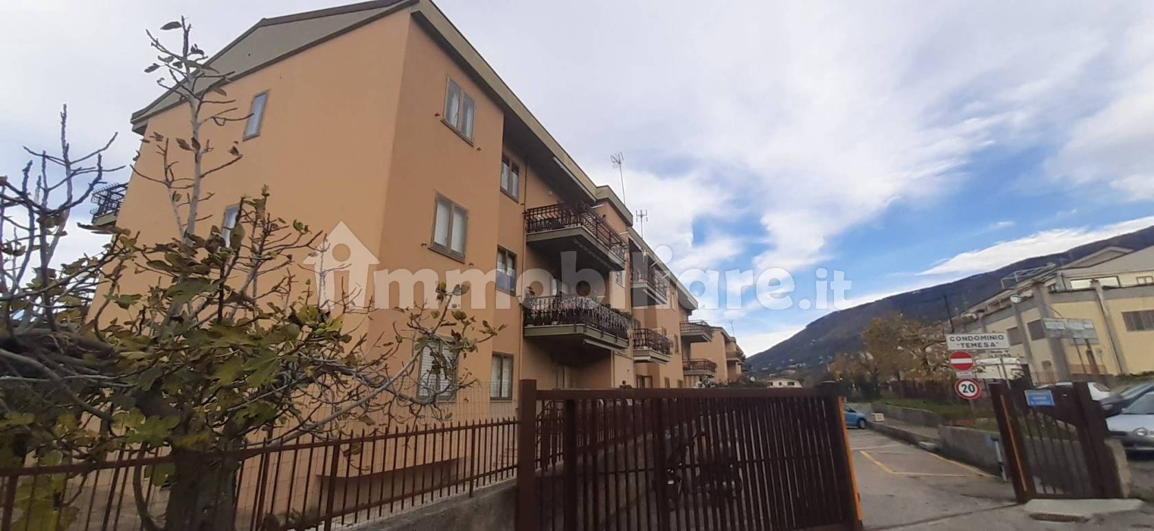 Case in vendita San Lucido - Immobiliare.it