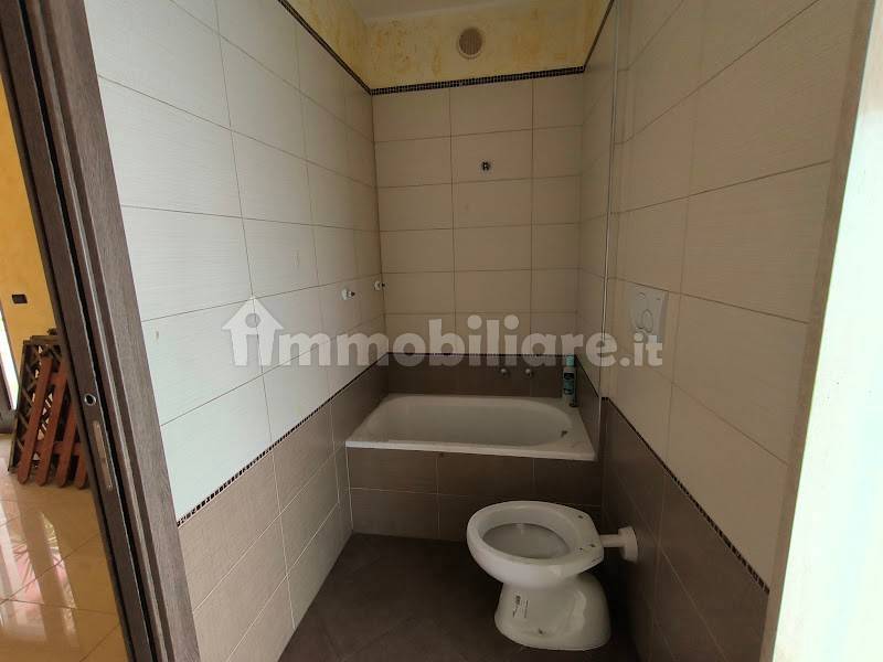 BAGNO 2 PIANO