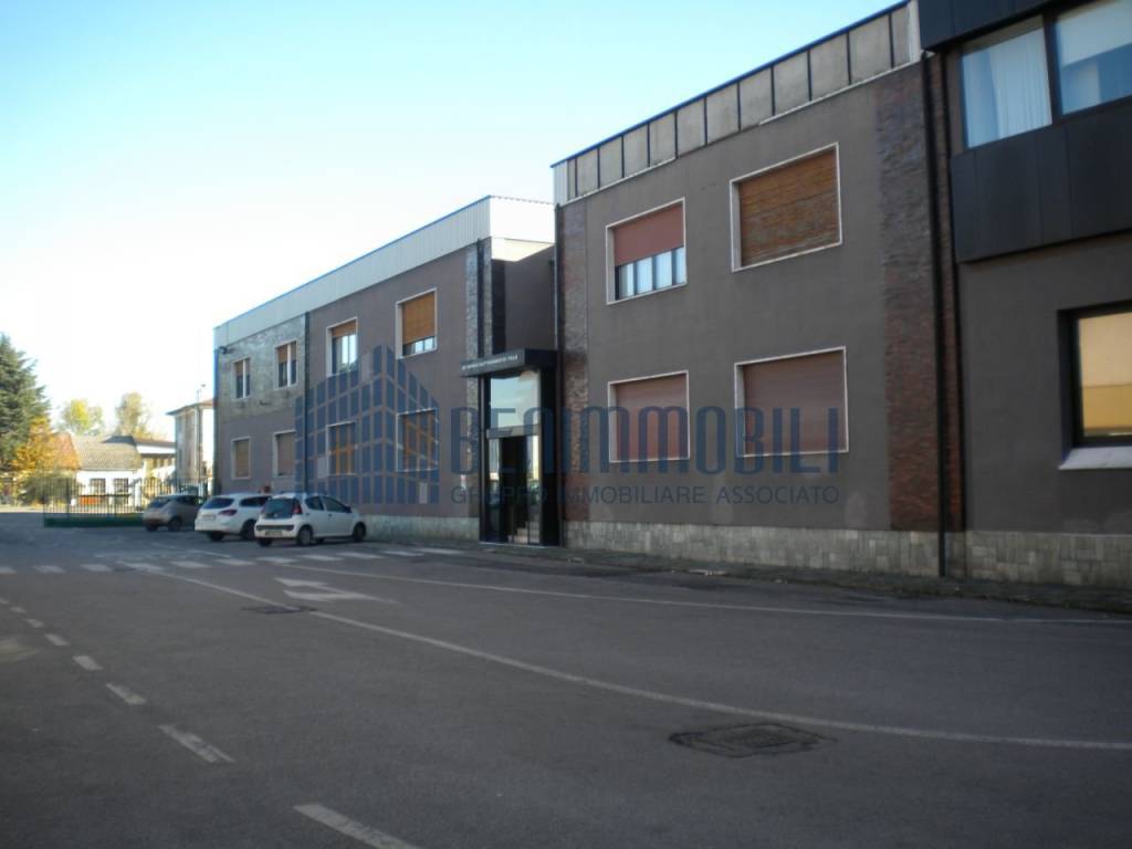 capannone uffici Verolanuova