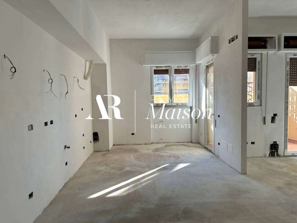 Vendita Appartamento Firenze. Trilocale in viale dei Mille 90. Ottimo