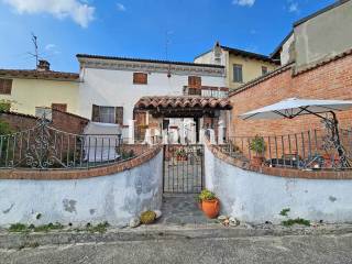 Foto - Vendesi villa con terrazzo, Monferrato, Treville