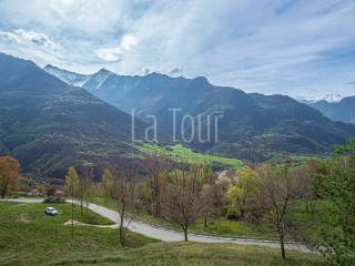 vista dal balcone e porzione privata di terreno