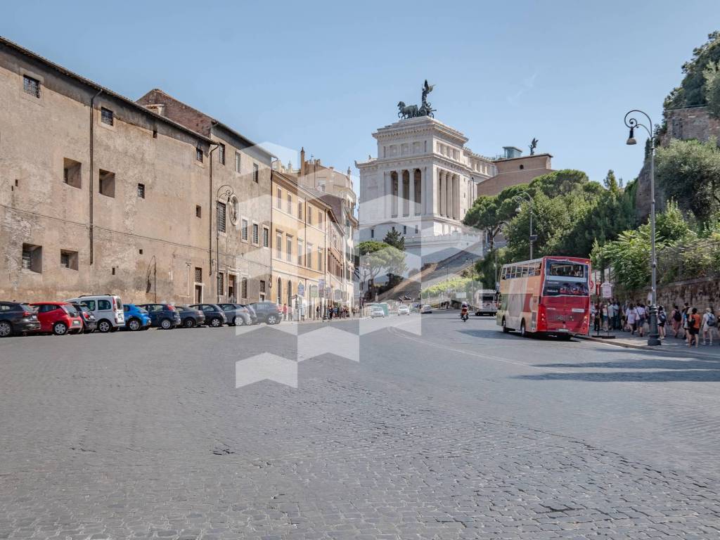 Via del Teatro di Marcello