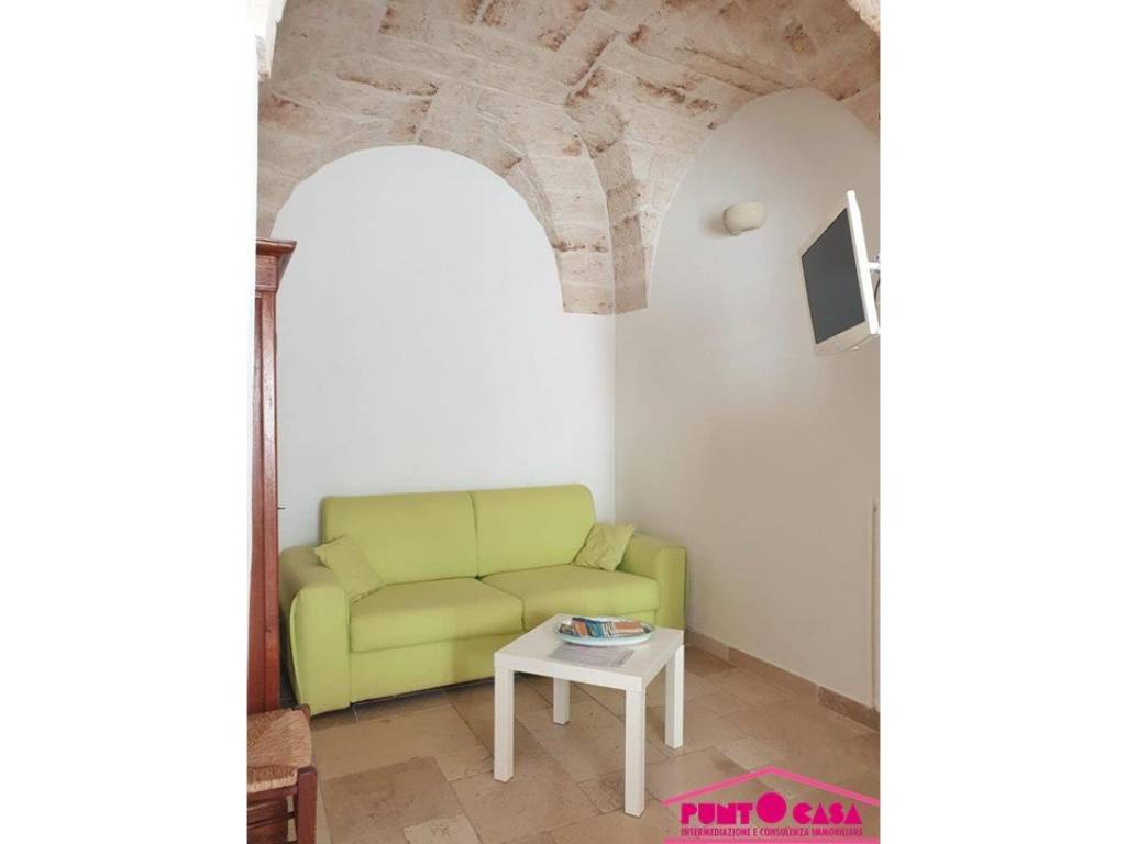 Sale Apartment Ostuni. 2room flat in centro storico. Excellent