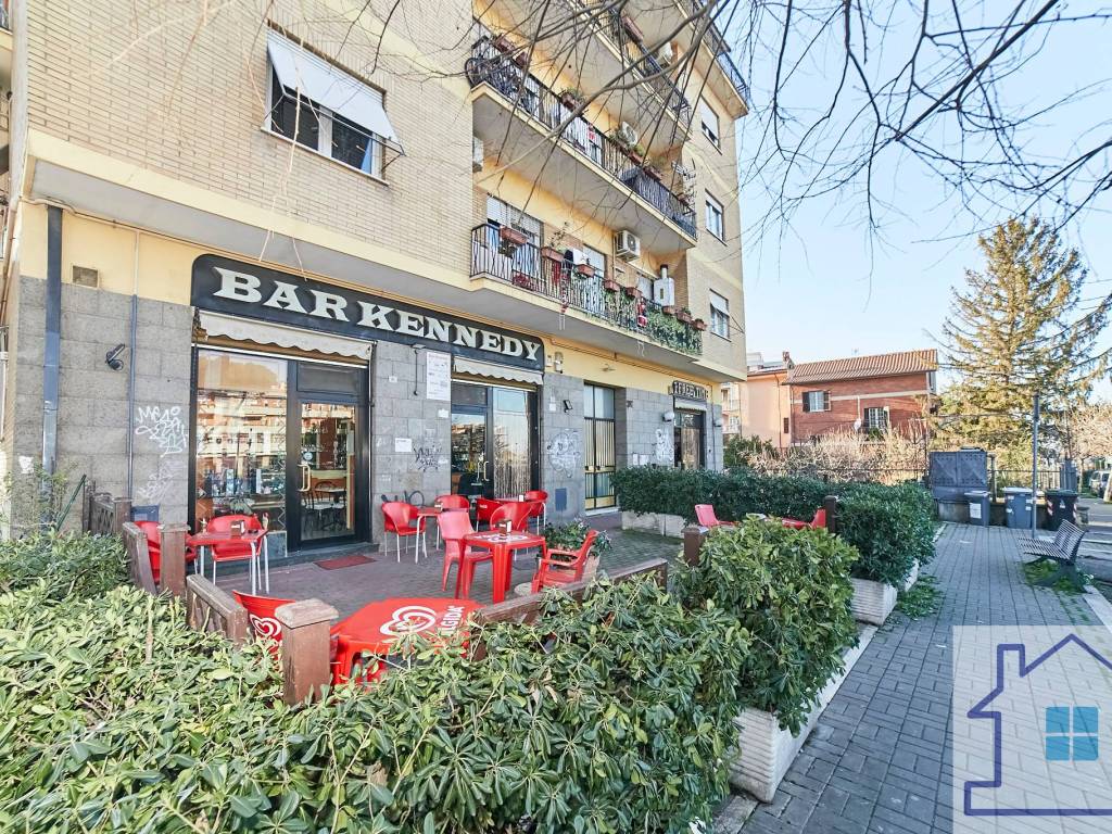 Attività commerciale viale john fitzgerald kennedy, ciampino