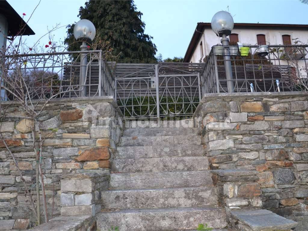 accesso piscina