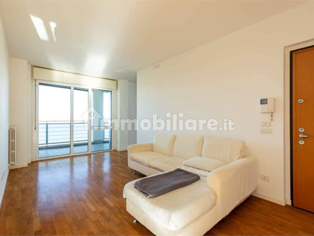 Vendita Appartamento Milano. Quadrilocale in via Luigi Cislaghi. Ottimo ...