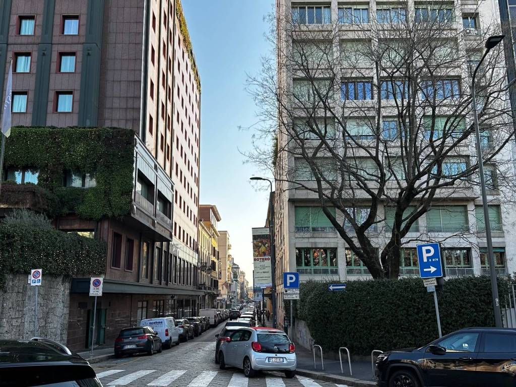 Quadrilocale via Panfilo Castaldi, Repubblica, Milano