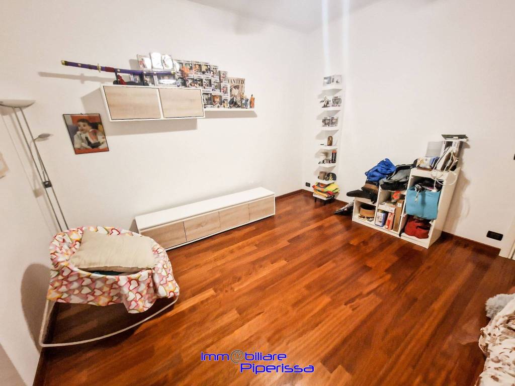 Vendita Appartamento Genova. Trilocale in via Antonio Valgoi. Ottimo