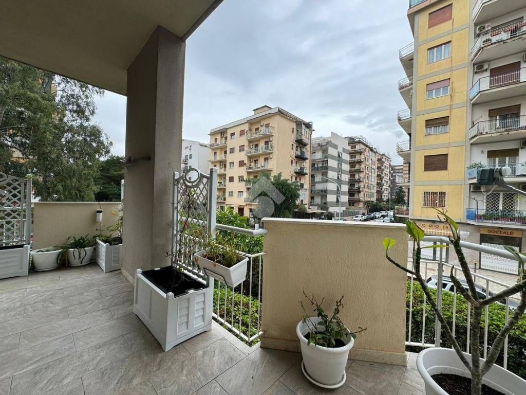 Balcone terrazzato