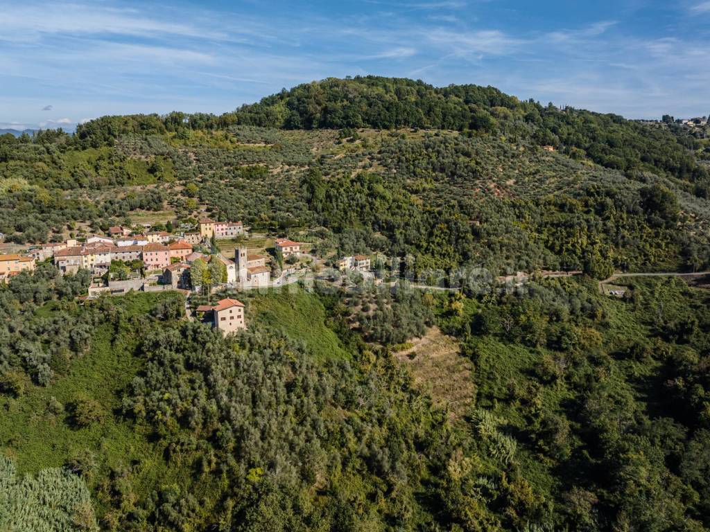 Casa colonica con vista a piazzano  (9).jpg