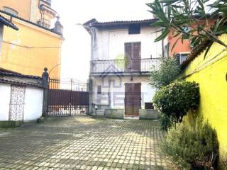 Casa con cortile