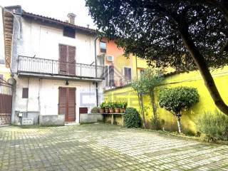 Casa con cortile