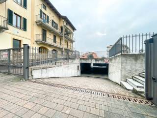 garage vendita borgomanero esterno