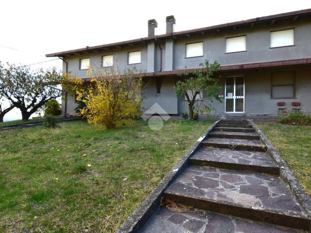 Locale commerciale via gorolo 43, borghi