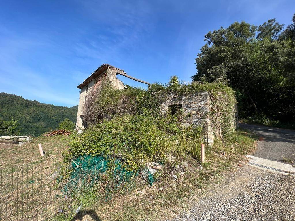 Casa colonica totalmente da ristrutturare a San Ma