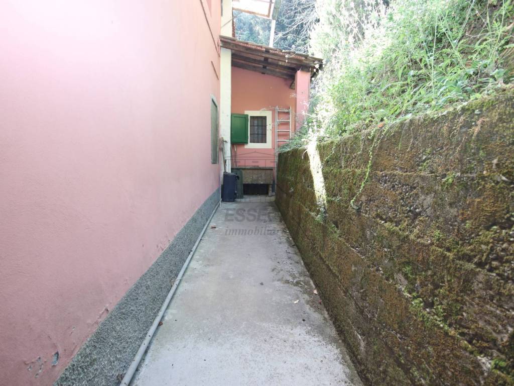 Porzione di villa storica a Bagni di Lucca (23).JP