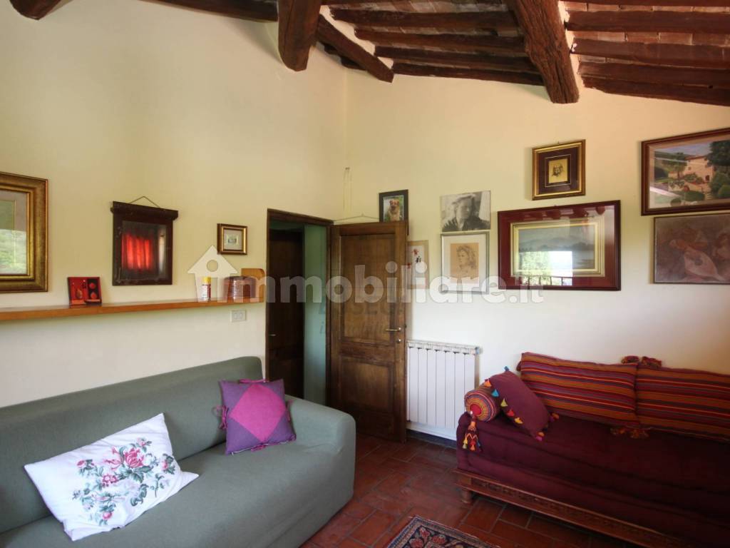 casa colonica in vendita a Lucca (6).JPG
