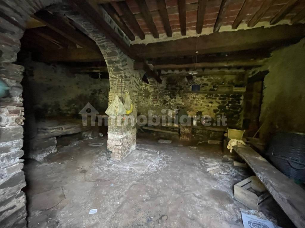 rustico casa colonica in vendita a Lucca (44).jpg