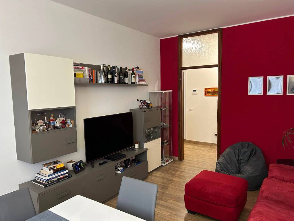 Sale Apartment Milan. 2room flat in via Edoardo Chinotto 40. Excellent
