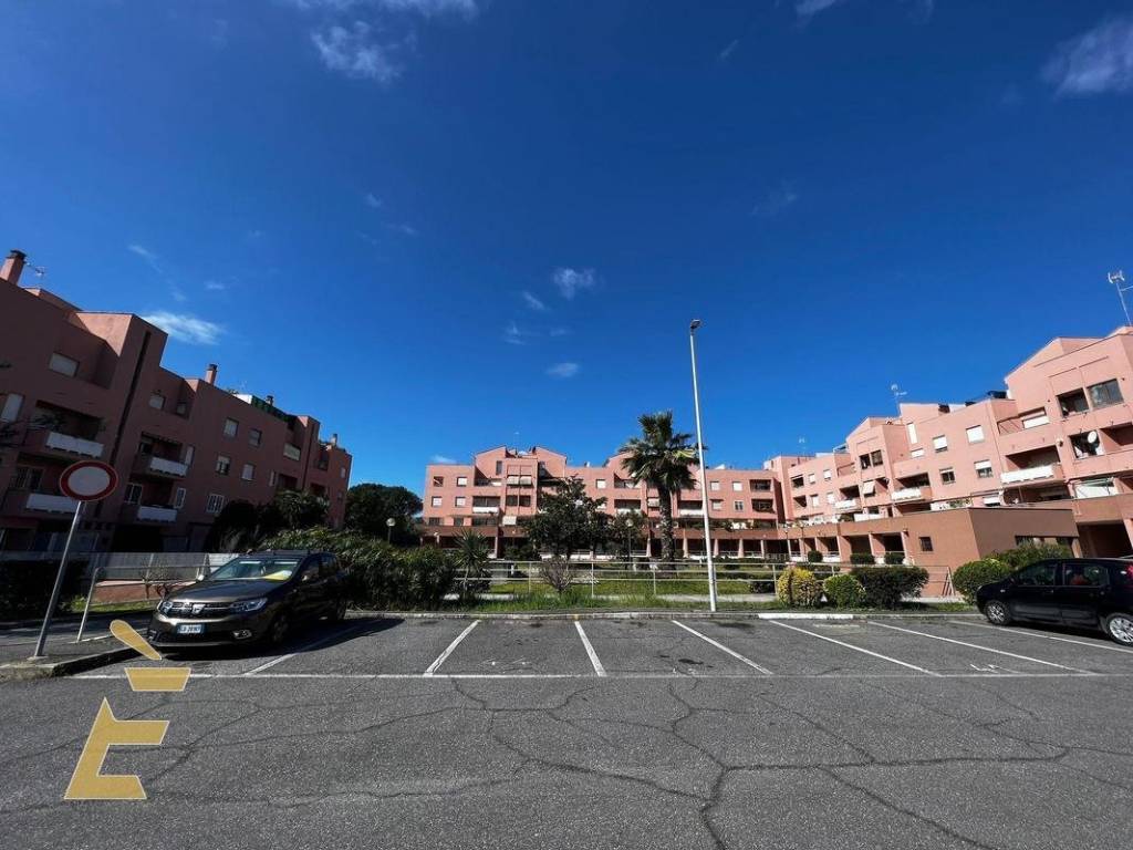 Appartamento via Vincenzo Petra, Dragona, Roma