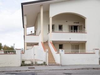 Foto - Vendesi villa con terrazzo, Lidi Ferraresi, Comacchio