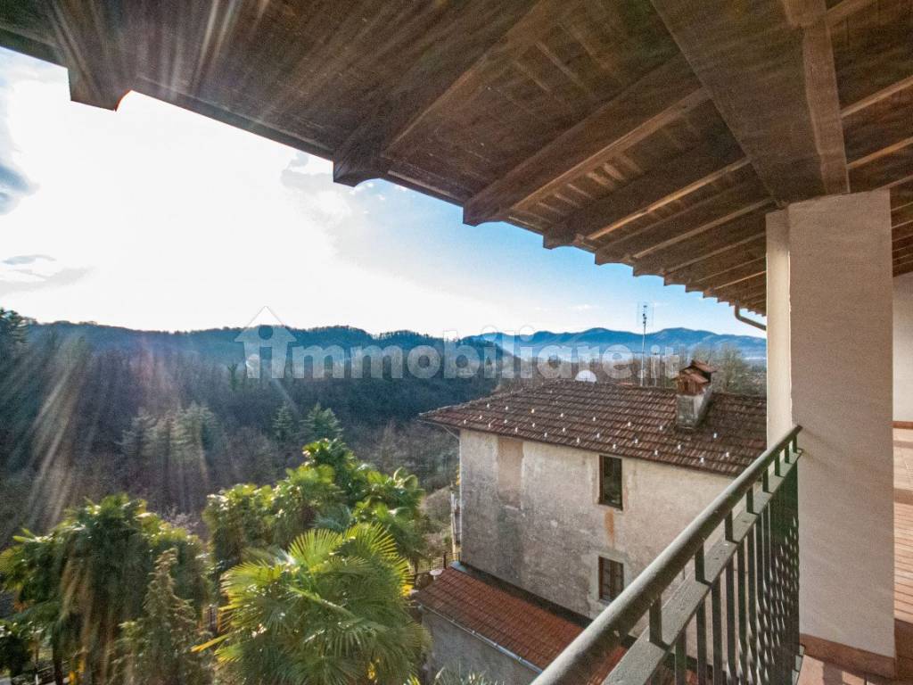 026__casa-indipendente-vendita-grignasco-immobiliare-botto-vista.jpg