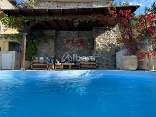 IN293_villa bifamiliare con piscina e giardino  (3