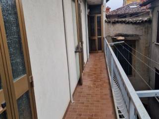 balcone lato soggiorno