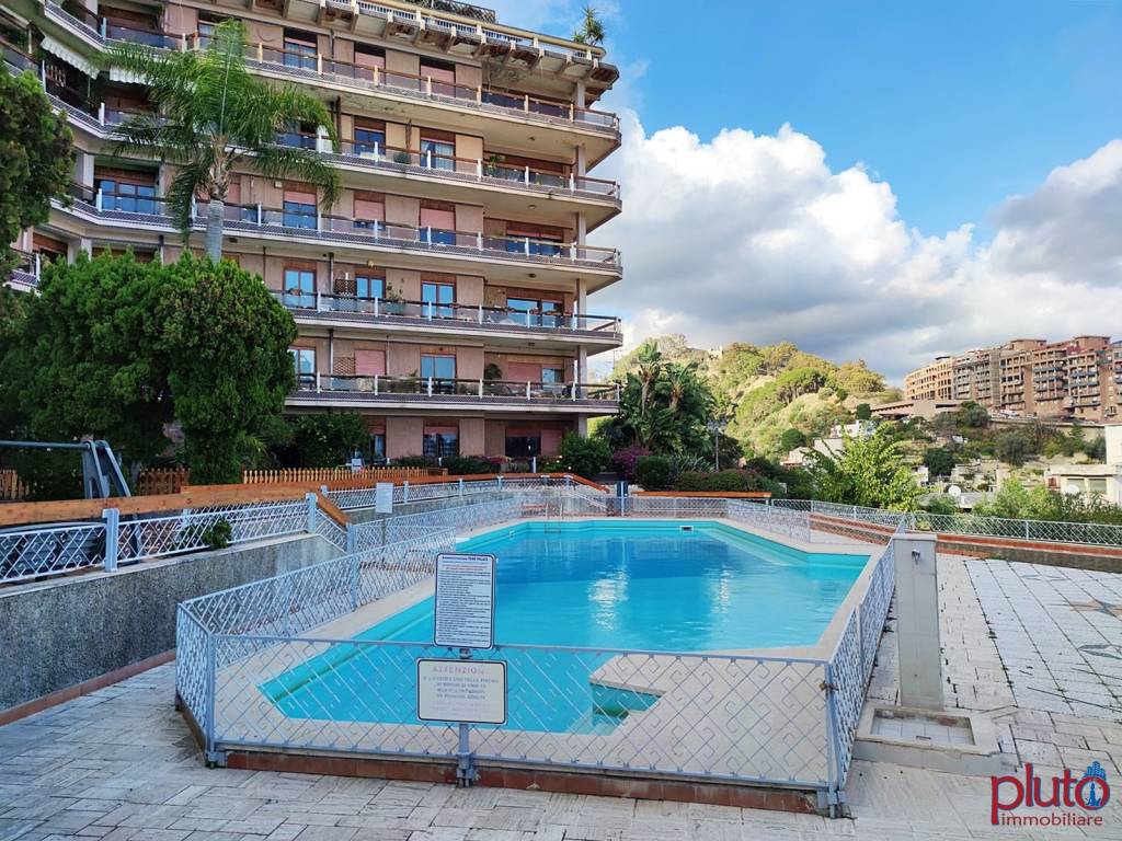 PISCINA CONDOMINALE