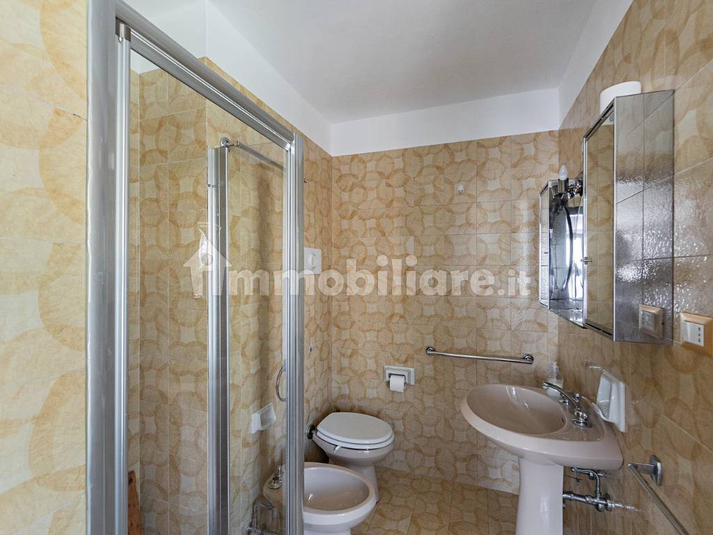 BAGNO DELLA CAMERA1