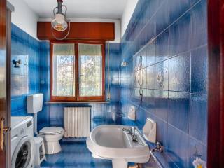 Bagno finestrato con Doccia_V1