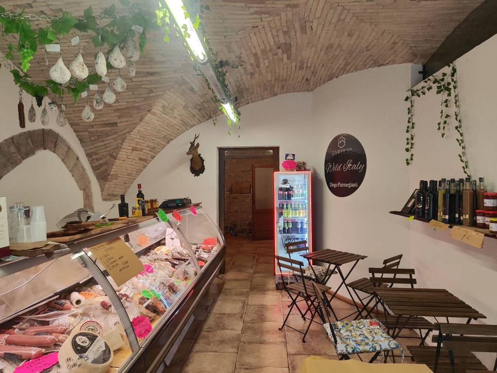 Alimentari - gastronomia via borgo aretino 41, centro storico, assisi