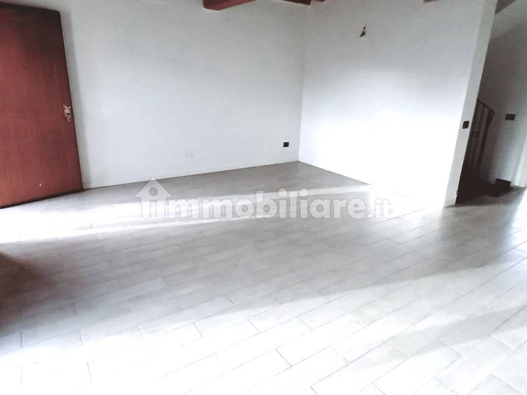 Stanza non arredata