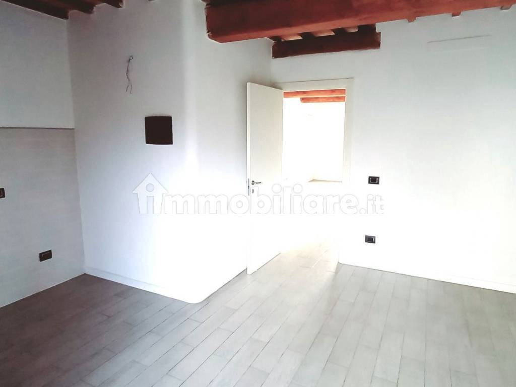 Stanza non arredata
