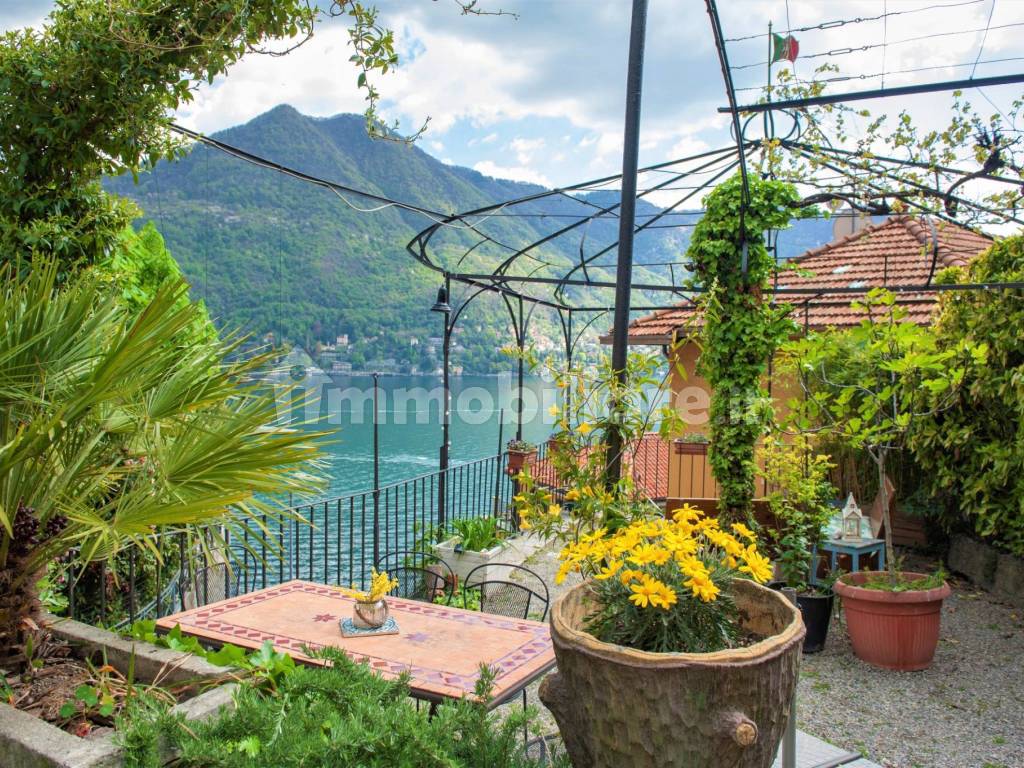 Casa con vista lago a Moltrasio