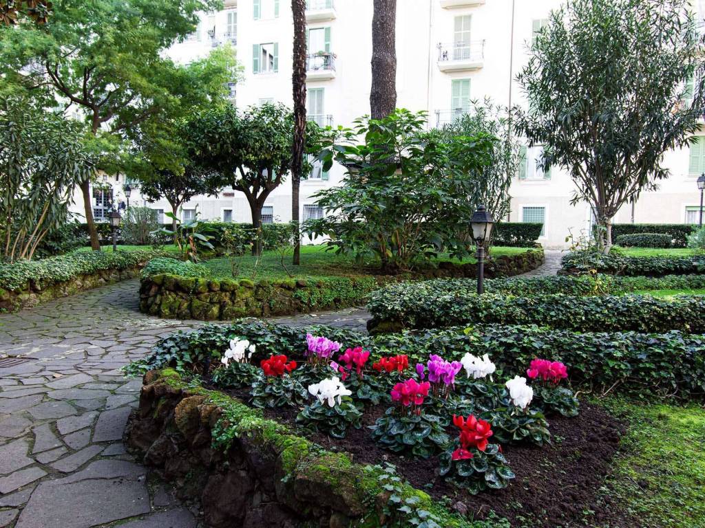 Giardino condominiale