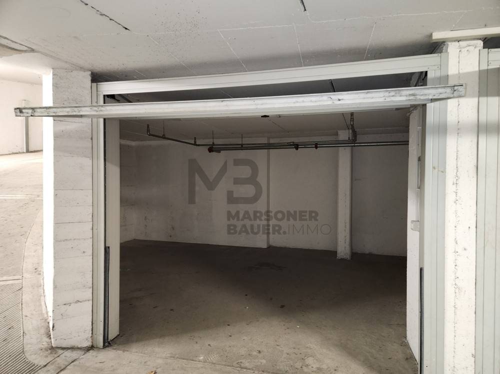 Bsp. Garage im 2. Untergeschoss - esempio garage al 2 piano interrato