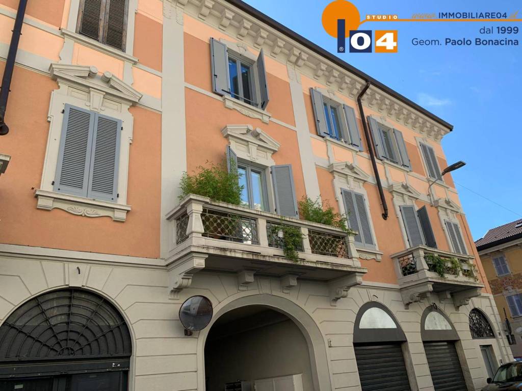 Commercial property via Antonio Gramsci 1, Monza, Ref. 108921487