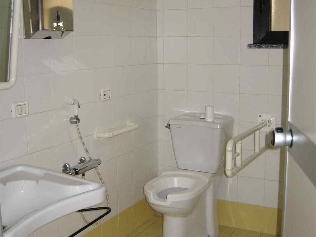 bagno per portatori di handicap